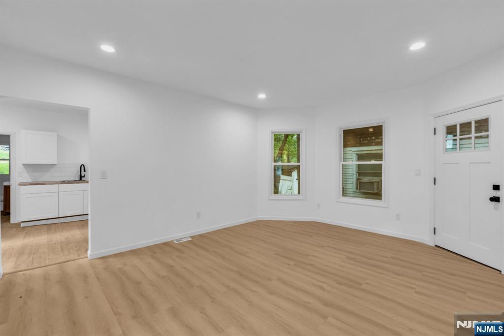 61 Church Street Basking Ridge, NJ 07920 - Photo 4 of 32 Gallery Image 4