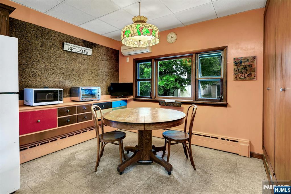 176 Mountain Way Rutherford, NJ 07070 - Photo 15 of 28