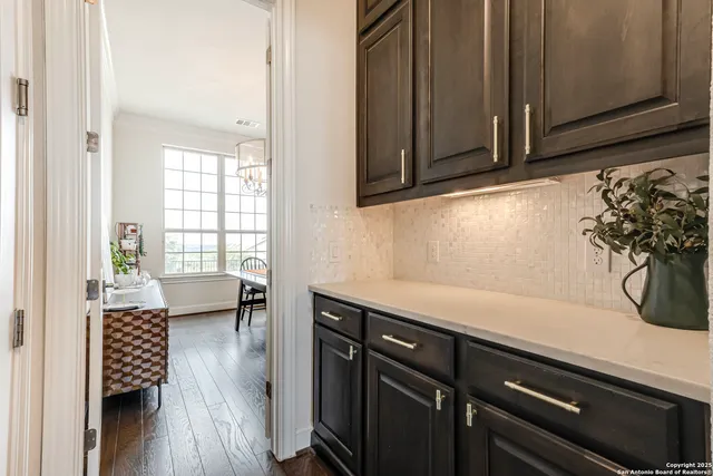 $1,075,000 | 8027 Vanity Hill, San Antonio, TX 78256