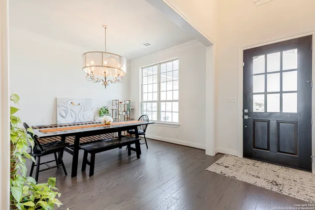 $1,075,000 | 8027 Vanity Hill, San Antonio, TX 78256