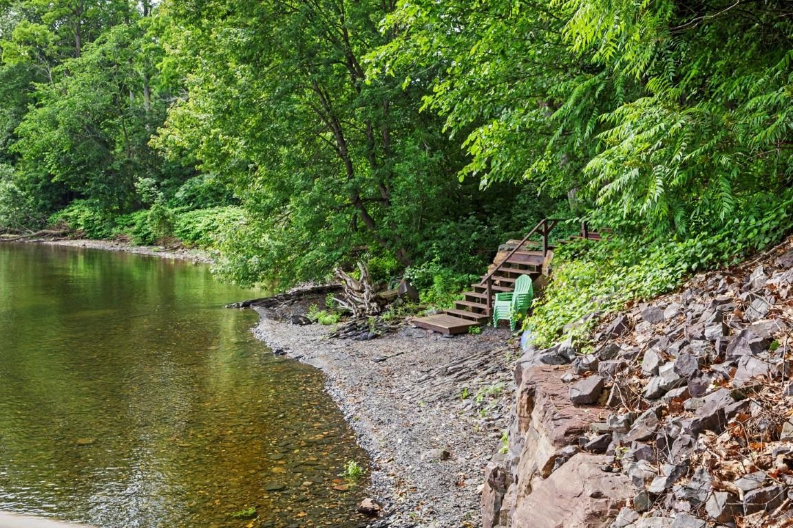 1702 Porters Point Road Colchester, VT 05446 - Photo 21 of 52