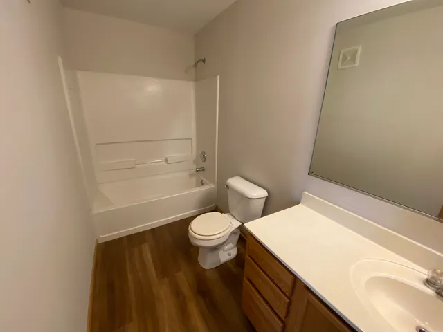 $1,595 | 126 Bertram Drive, Unit F, Yorkville, IL 60560