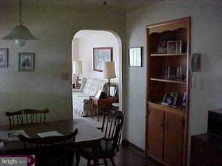 33 Wingert Road Wyomissing, PA 19610 - Photo 4 of 5 Gallery Image 4