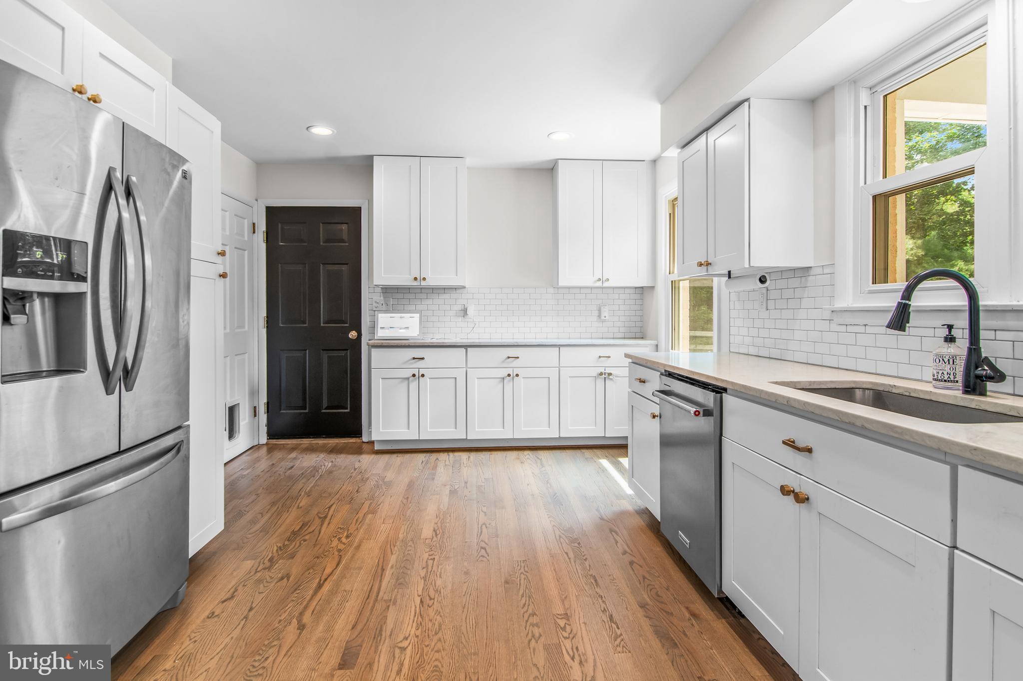109 Rockvale Road Sykesville, MD 21784 - Photo 4 of 45