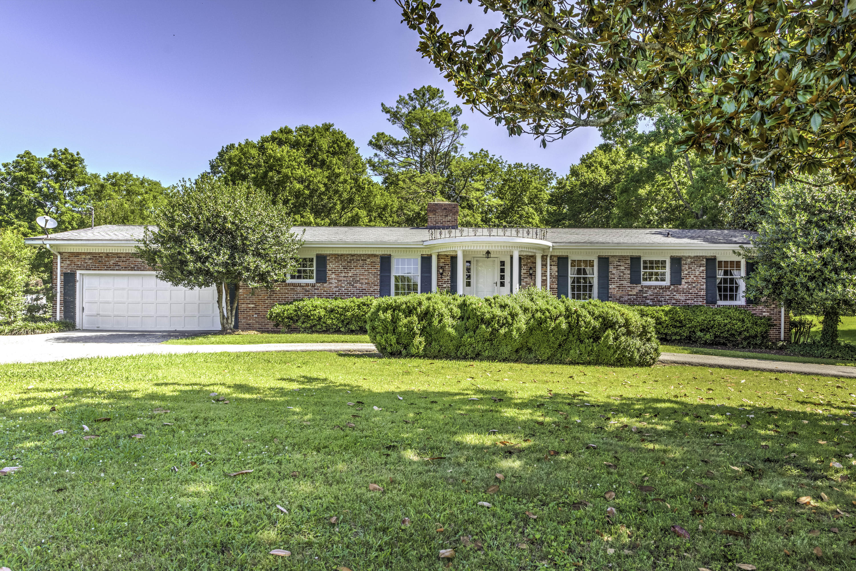 803 Riverbend Road Clinton, TN 37716 - Photo 1 of 36 803 Riverbend Rd.1