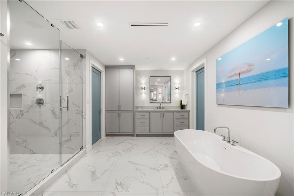 13935 Old Coast Road, Unit 305 Naples, FL 34110 - Photo 20 of 46