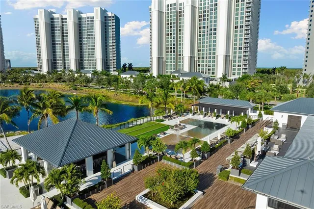 $3,150,000 | 13935 Old Coast Road, Unit 305, Naples, FL 34110