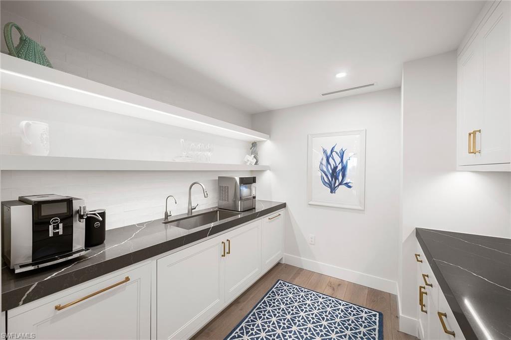 13935 Old Coast Road, Unit 305 Naples, FL 34110 - Photo 8 of 46