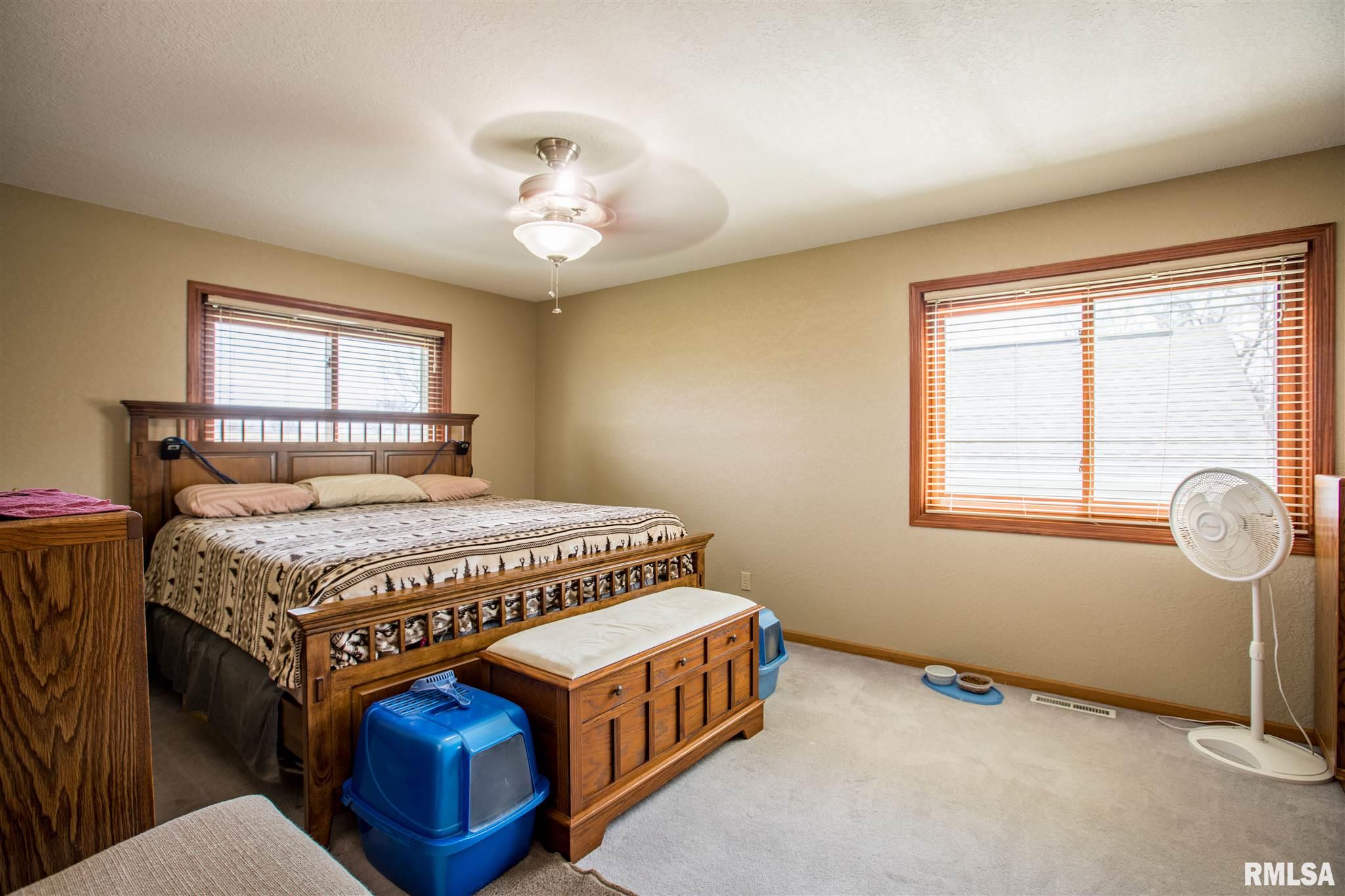 121 Valley Heights Road Blue Grass, IA 52726 - Photo 16 of 29 Gallery Image 16
