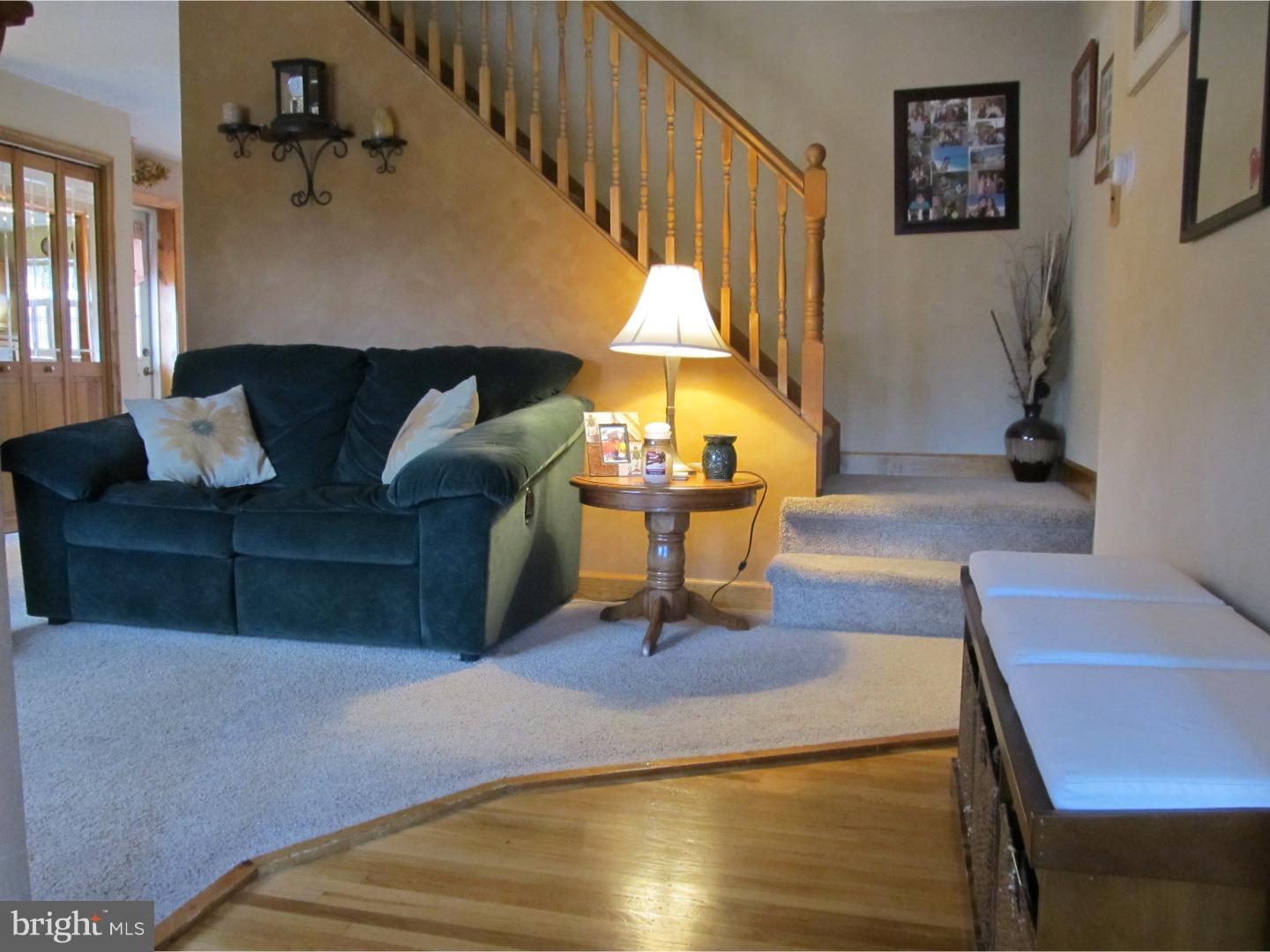 12500 Calpine Road Philadelphia, PA 19154 - Photo 3 of 25 Living Room