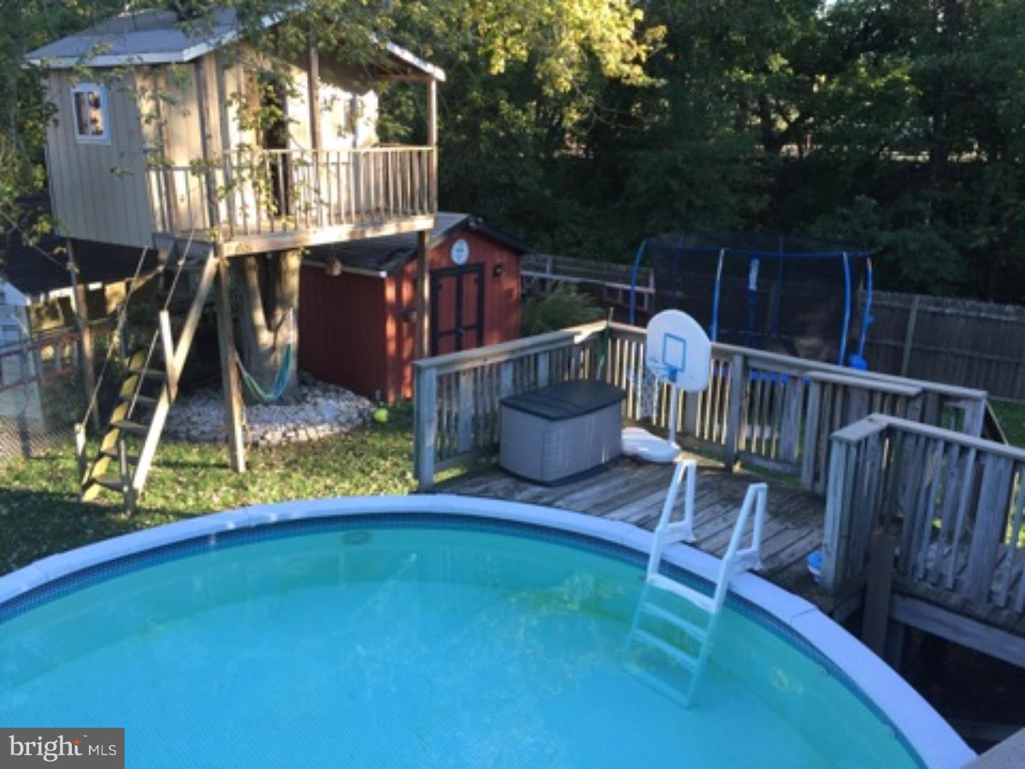 12500 Calpine Road Philadelphia, PA 19154 - Photo 22 of 25 Pool