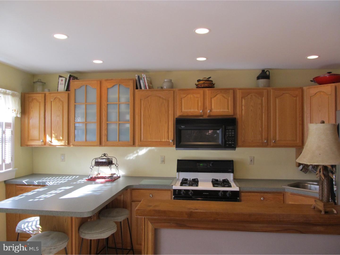12500 Calpine Road Philadelphia, PA 19154 - Photo 8 of 25 Kitchen
