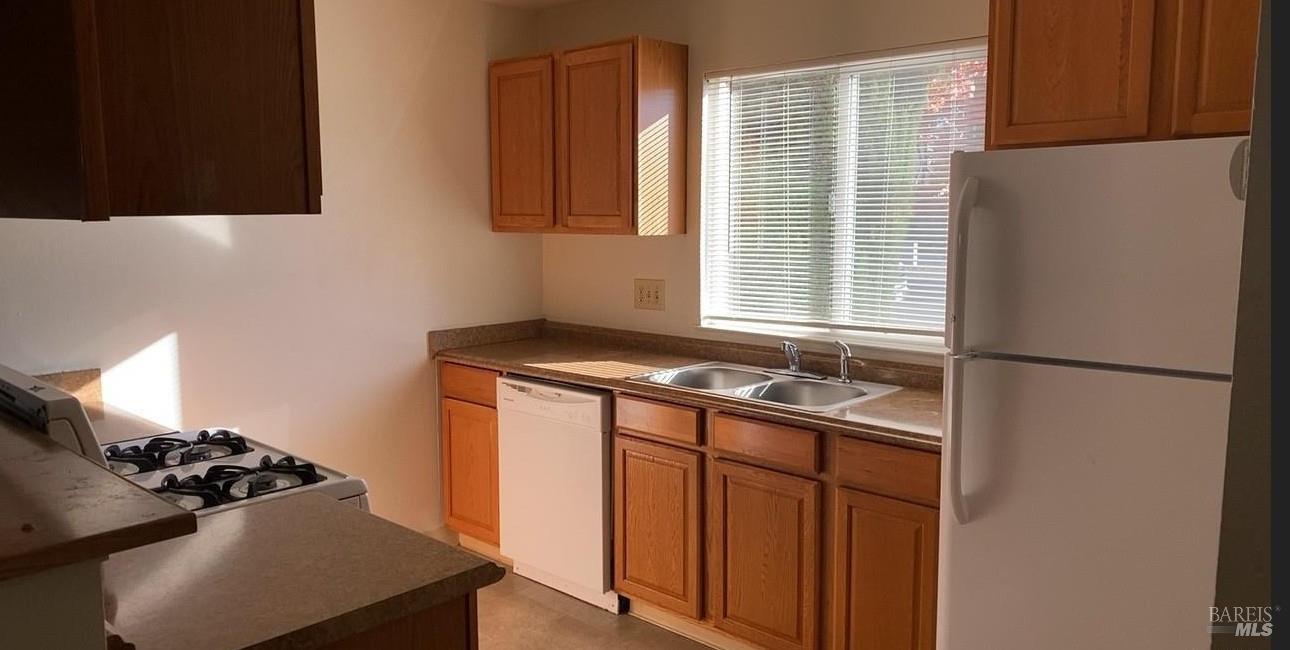 1368 Southwest Boulevard Rohnert Park, CA 94928 - Photo 12 of 53