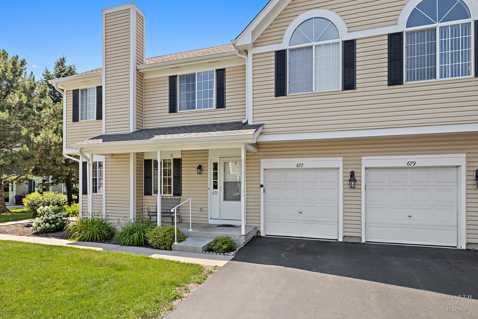 677 Silver Creek Road Woodstock, IL 60098 - Photo 2 of 27