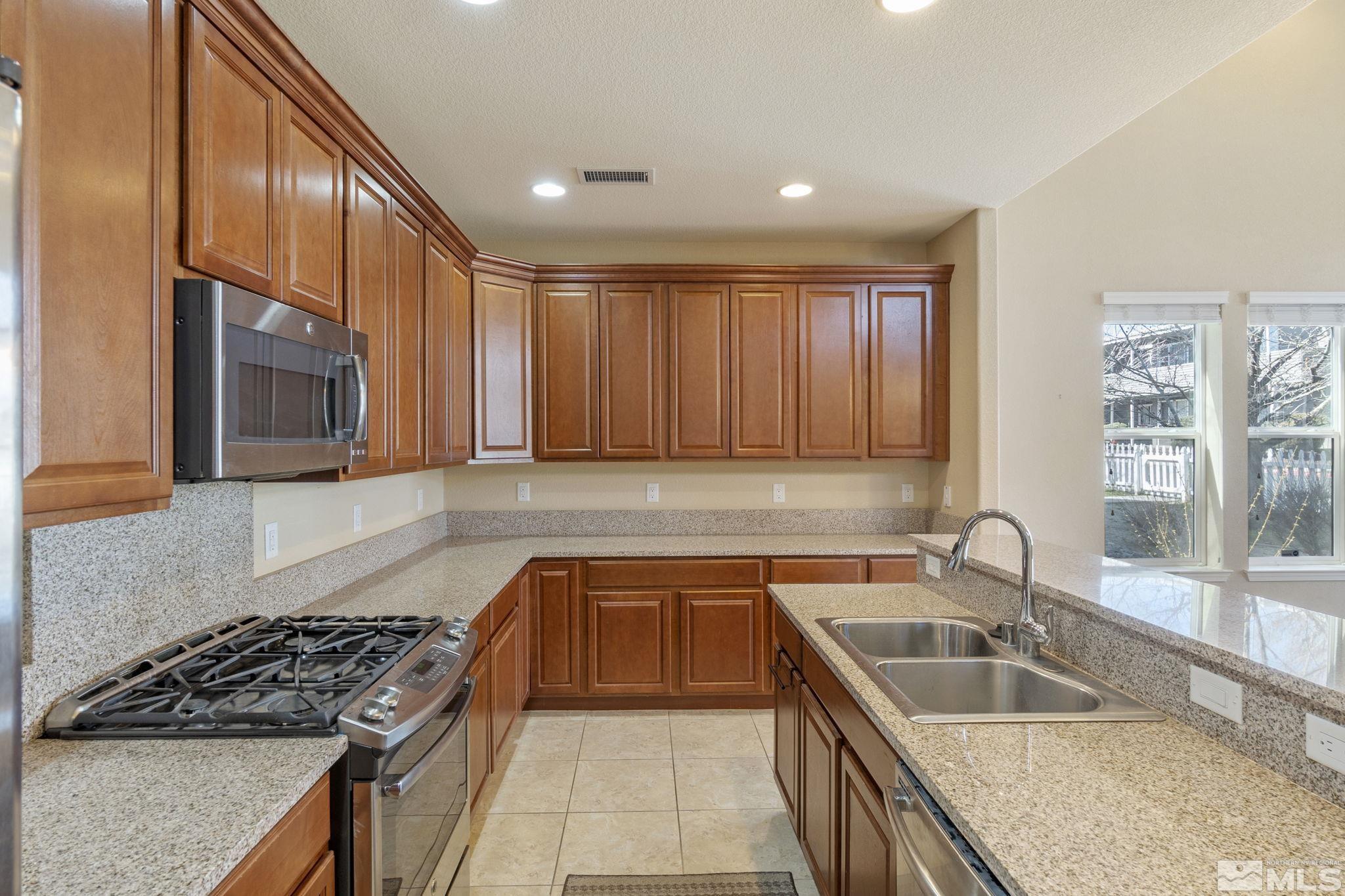 225 Brooksby Lane Reno, NV 89509 - Photo 2 of 25 Photo 2