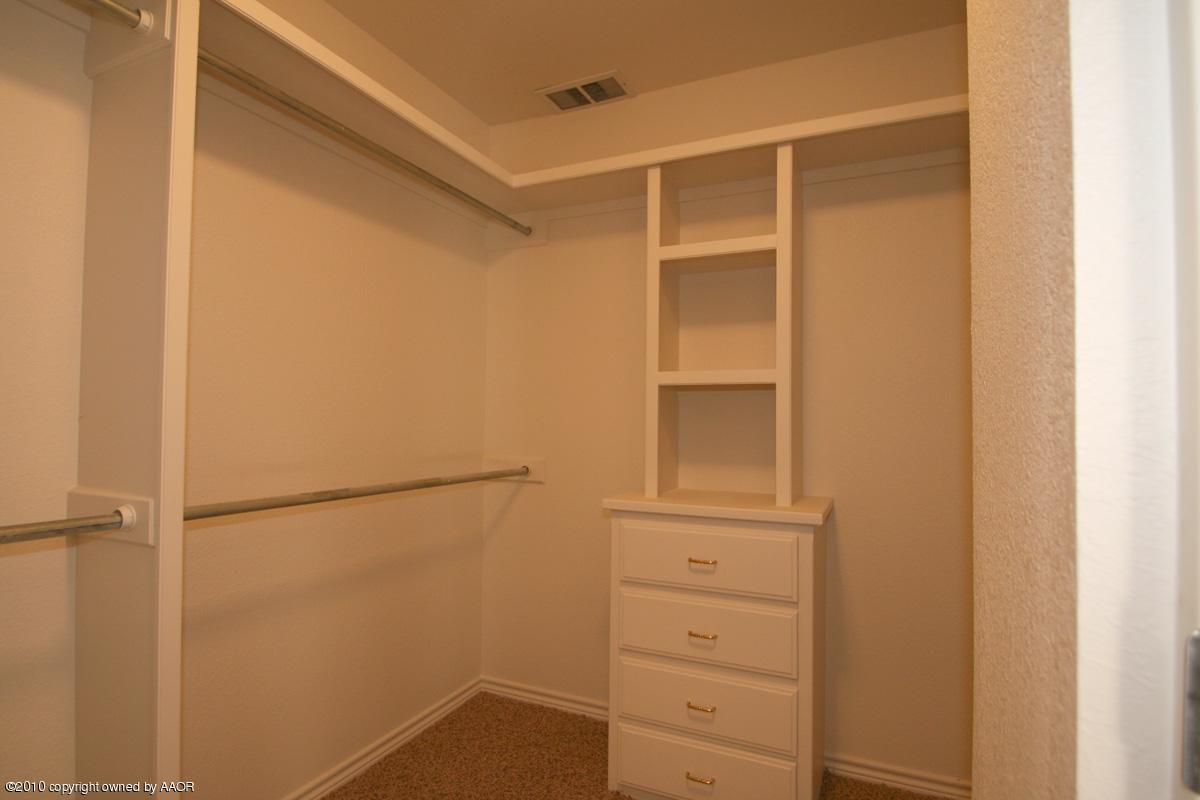 8950 Red Wing Road Amarillo, TX 79119 - Photo 20 of 29 a view of an empty walk in closet