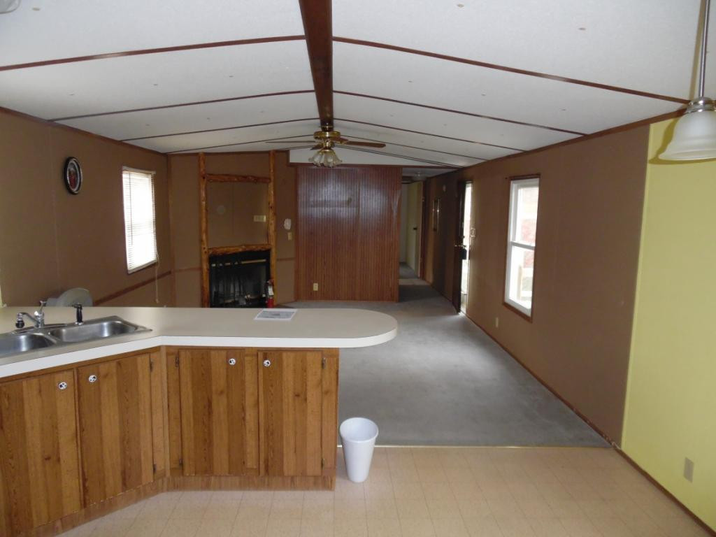 115 Gilbert Wilson Road Elizabethton, TN 37643 - Photo 14 of 15 Photo 14