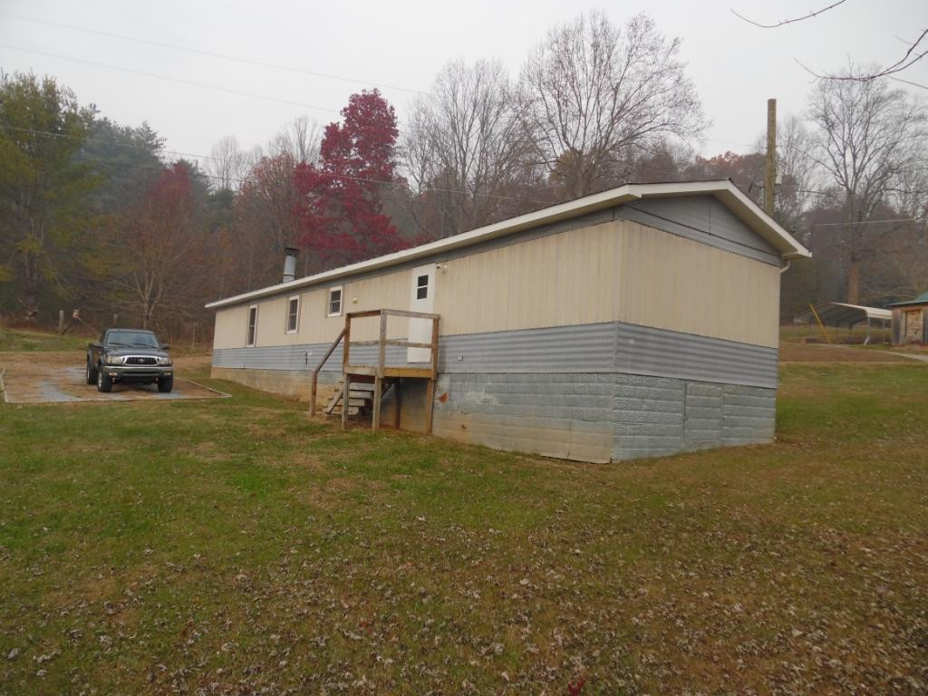 115 Gilbert Wilson Road Elizabethton, TN 37643 - Photo 8 of 15 Photo 8