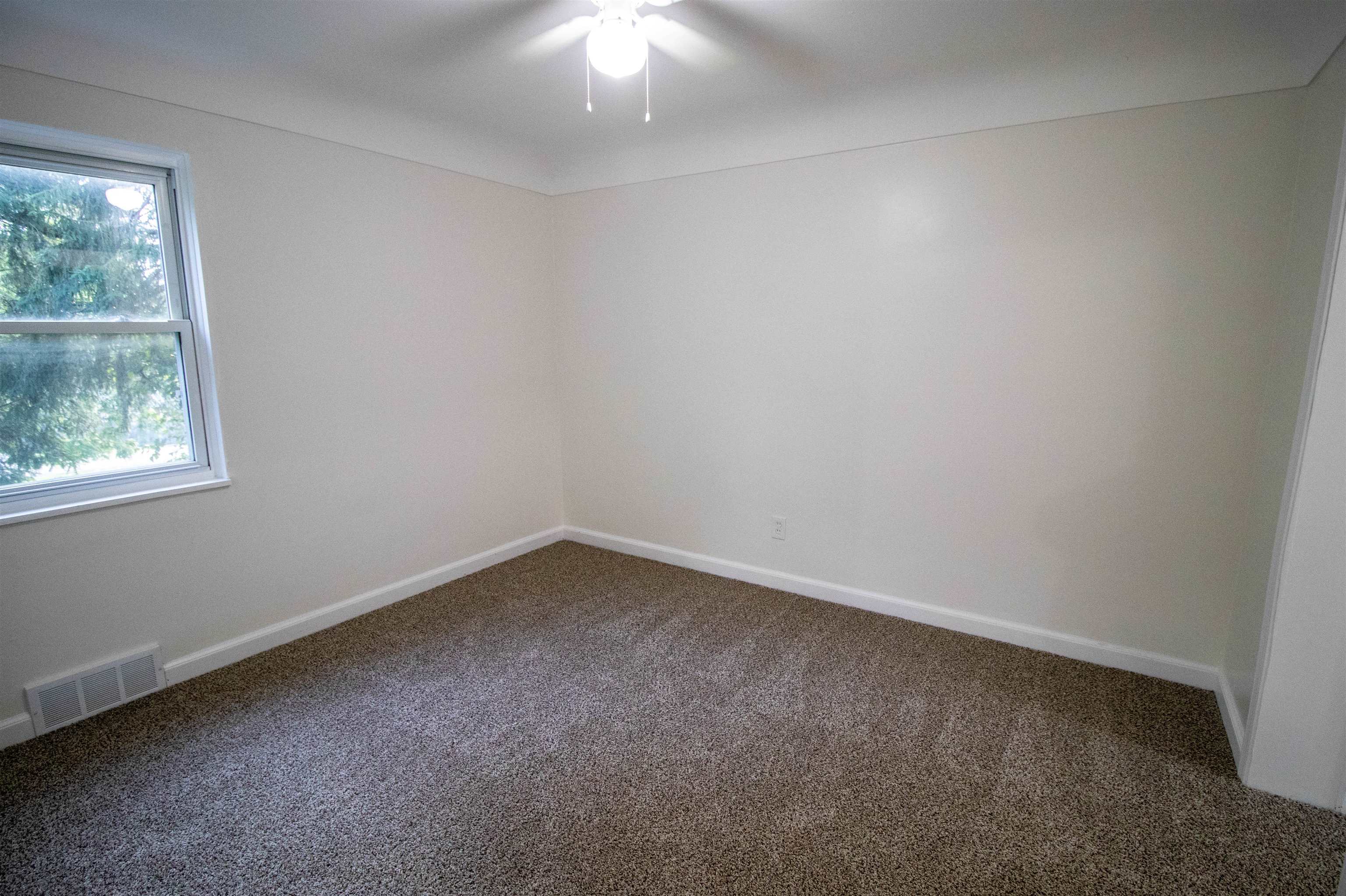 1275 East Mt Morris Road Mount Morris, MI 48458 - Photo 19 of 68 50179183-d65ae828-dc96-4580-bfd4-b95e2e603f35.JPG