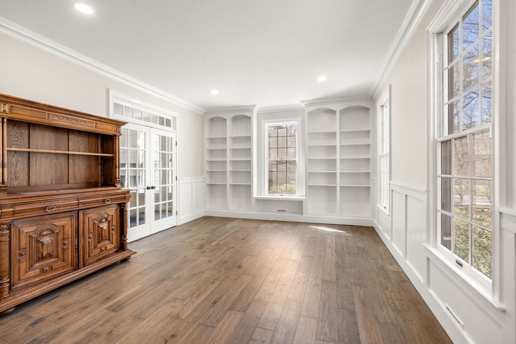 27 Silver Hill Road Weston, MA 02493 - Photo 5 of 25