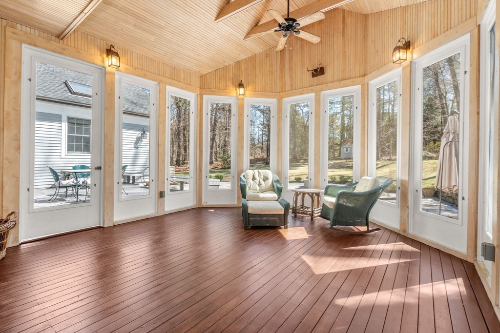 27 Silver Hill Road Weston, MA 02493 - Photo 7 of 25