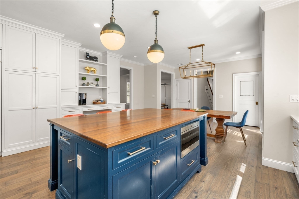 27 Silver Hill Road Weston, MA 02493 - Photo 10 of 25