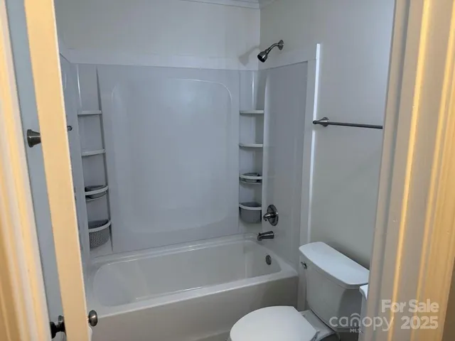 $299,900 | 125 Dearmin Terrace, Franklin, NC 28734