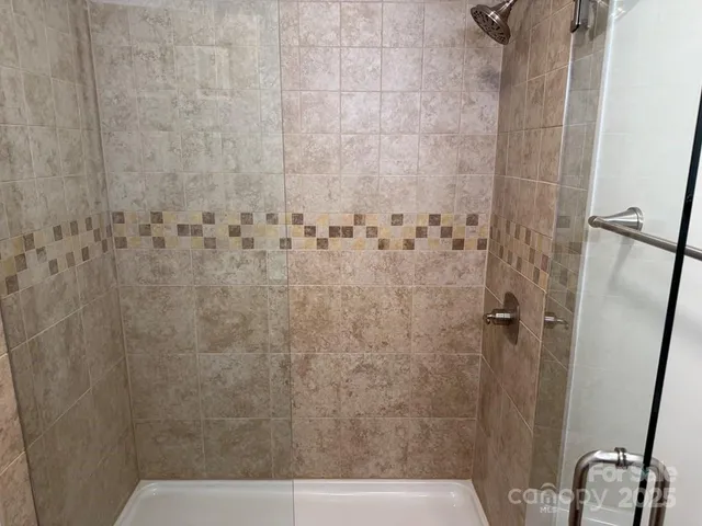 $299,900 | 125 Dearmin Terrace, Franklin, NC 28734