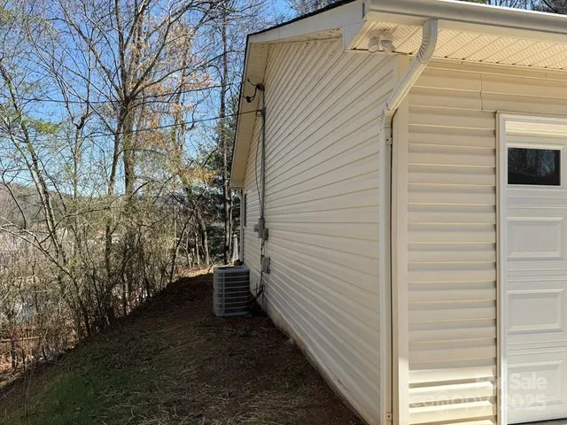 $299,900 | 125 Dearmin Terrace, Franklin, NC 28734