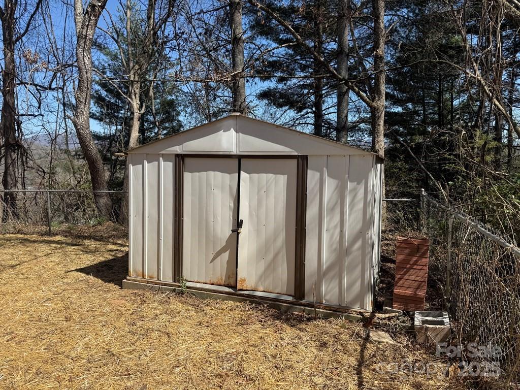 125 Dearmin Terrace Franklin, NC 28734 - Photo 5 of 22