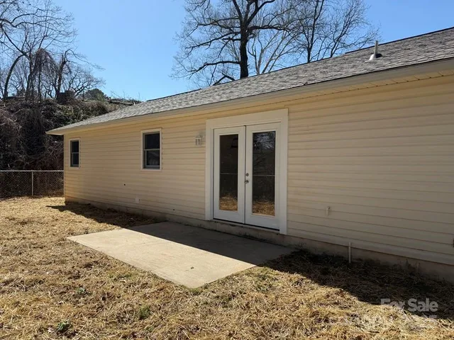 $299,900 | 125 Dearmin Terrace, Franklin, NC 28734