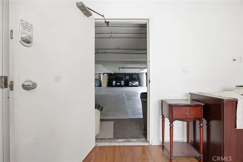 a view of livingroom with furniture