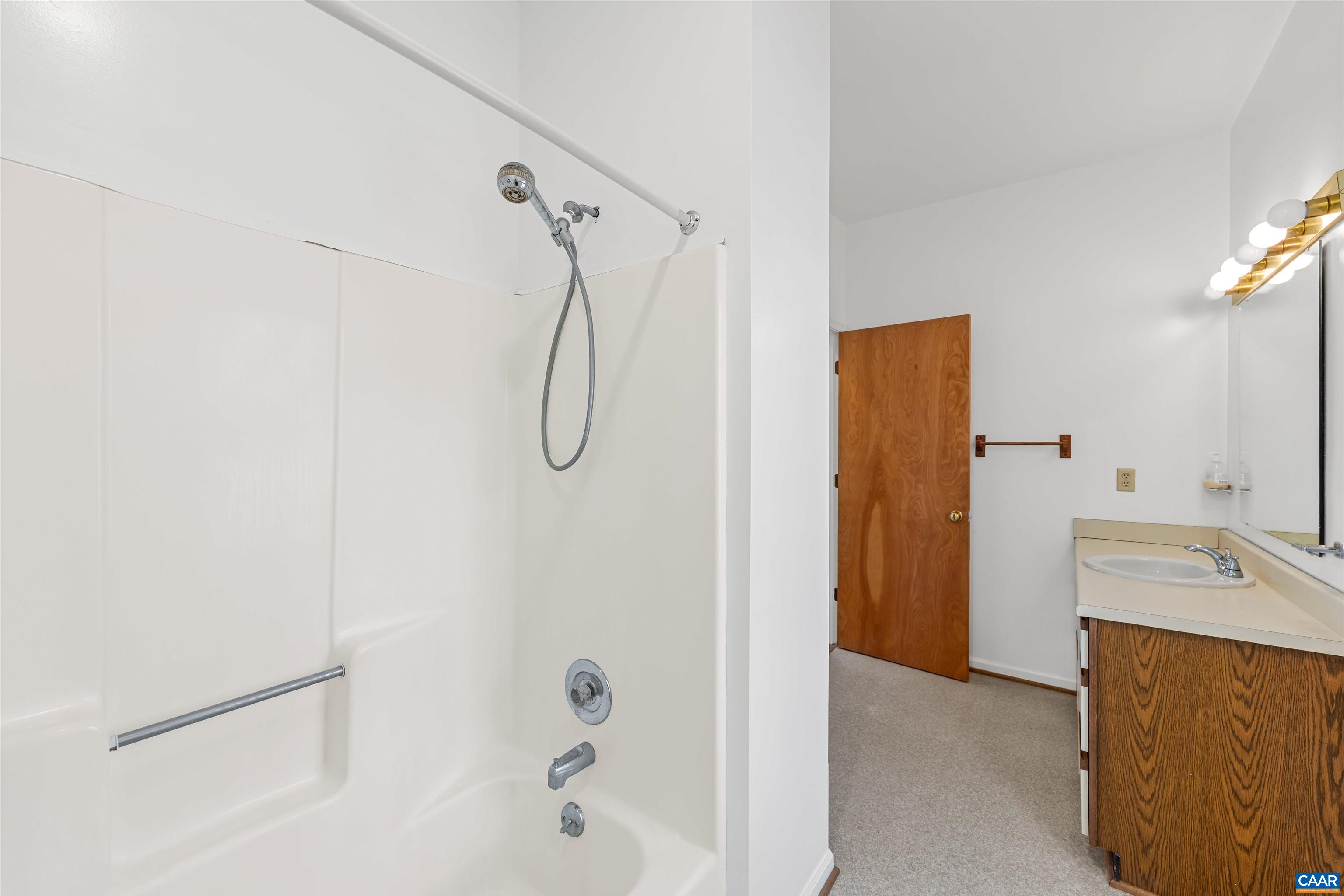 640 Big Oak Road Charlottesville, VA 22903 - Photo 24 of 27