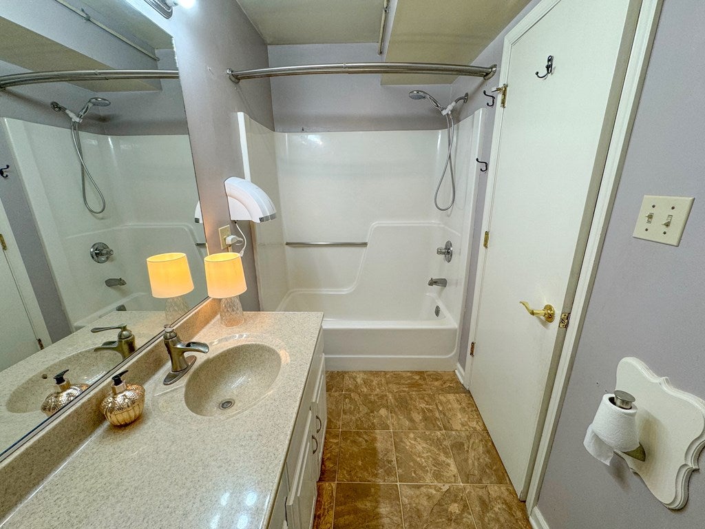 9422 Hungarytown Road Crewe, VA 23930 - Photo 11 of 38 Gallery Image 11