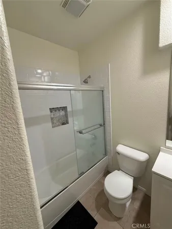 a view of entryway and hall