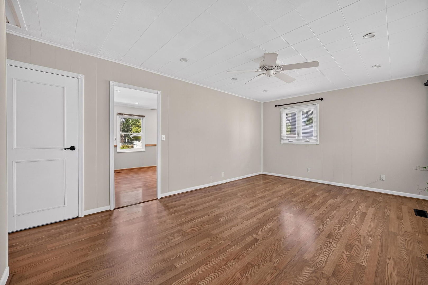 472 Douglas Road Batavia, IL 60510 - Photo 7 of 42