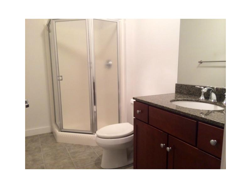 180 Allen Street, Unit 105 Woonsocket, RI 02895 - Photo 11 of 25 Bathroom.