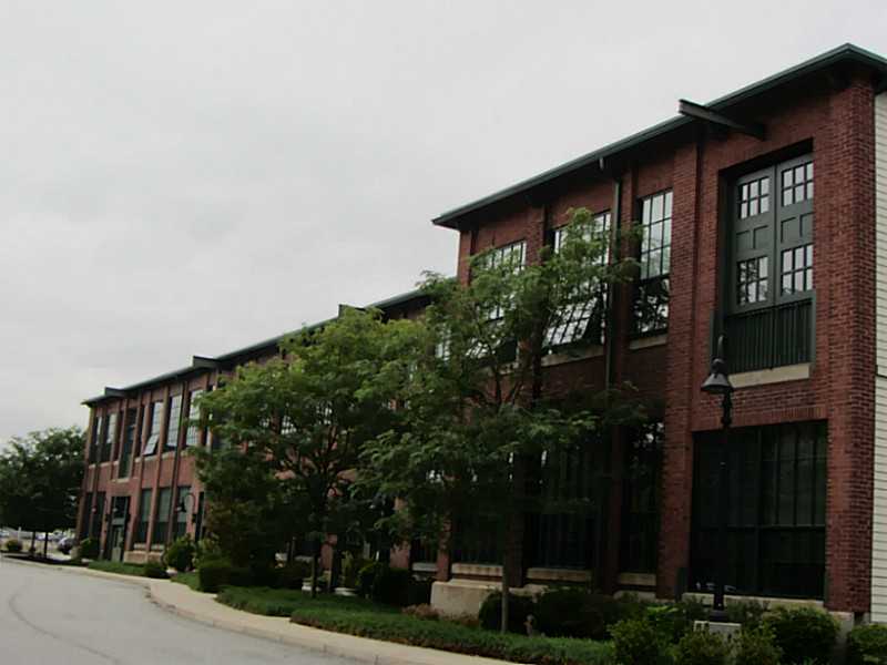 180 Allen Street, Unit 105 Woonsocket, RI 02895 - Photo 4 of 25 Exterior Front.