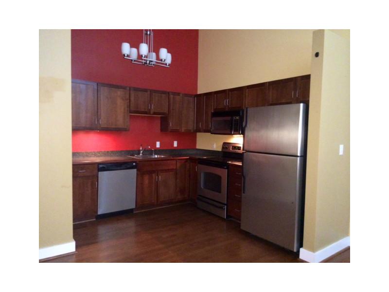 180 Allen Street, Unit 105 Woonsocket, RI 02895 - Photo 8 of 25 Kitchen.