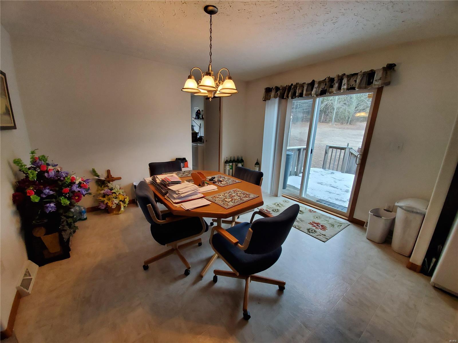 140 Ozark Road Eddyville, IL 62928 - Photo 12 of 19 Gallery Image 12