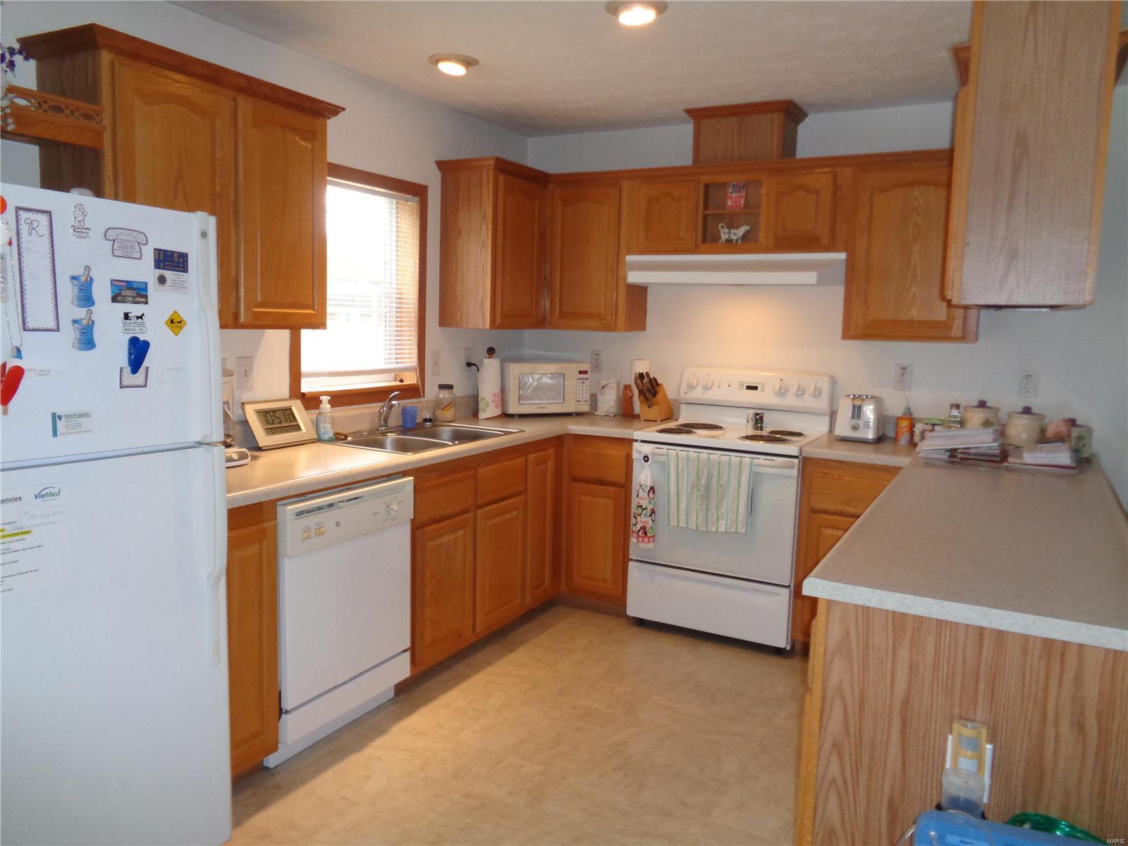 140 Ozark Road Eddyville, IL 62928 - Photo 14 of 19 Gallery Image 14