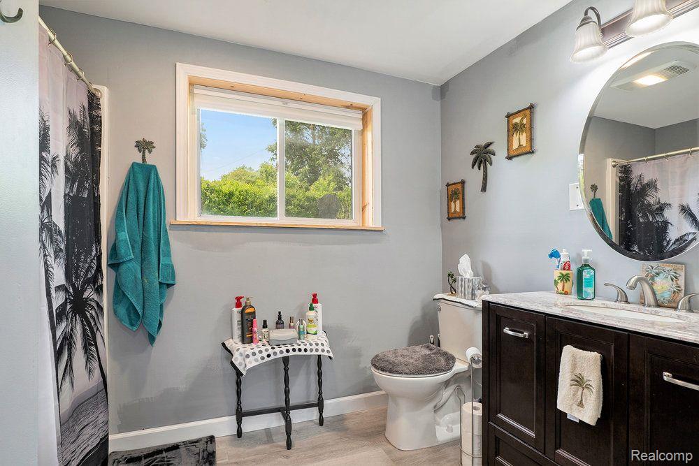 1289 East Rose Center Road Holly, MI 48442 - Photo 12 of 23 Gallery Image 12
