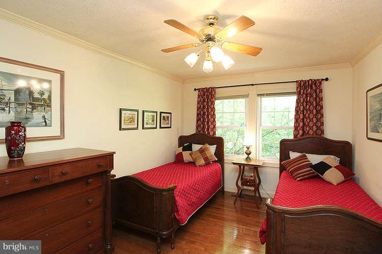 11633 Quail Ridge Court Reston, VA 20194 - Photo 20 of 30 Bedroom