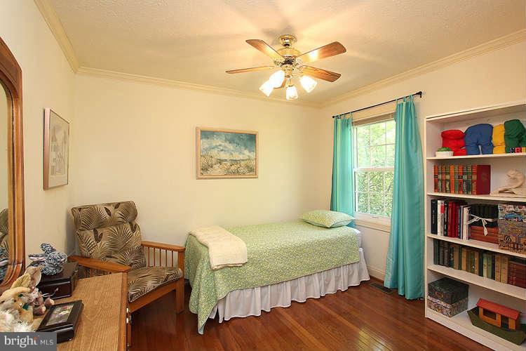11633 Quail Ridge Court Reston, VA 20194 - Photo 24 of 30 Bedroom