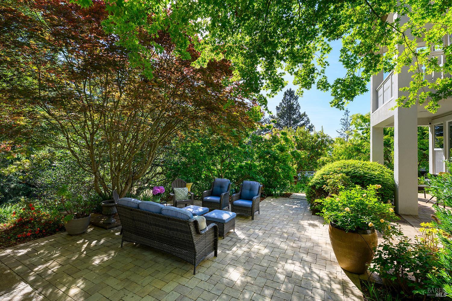 3696 Newbury Court Santa Rosa, CA 95404 - Photo 46 of 52 a view of a backyard with sitting area and garden