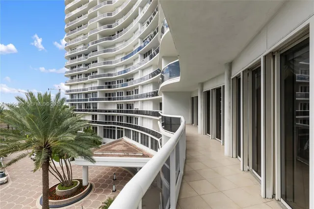 $10,800 | 9601 Collins Avenue, Unit 507, Bal Harbour, FL 33154