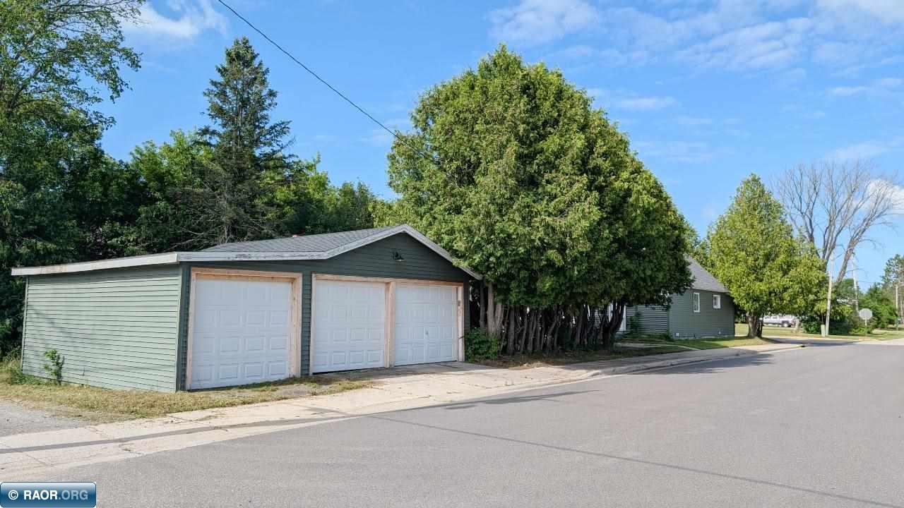 102 1st Street Southwest Cook, MN 55723 - Photo 13 of 17