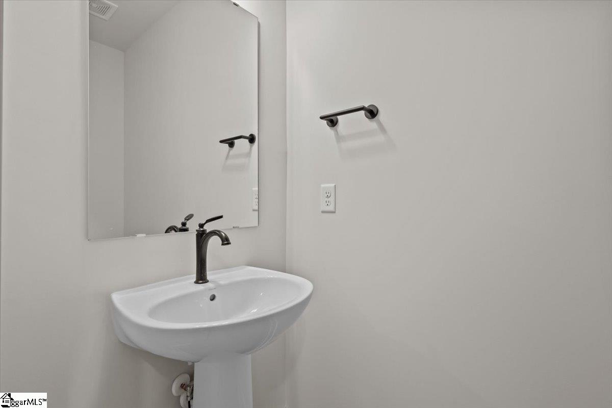 449 Hazelcote Road Greenville, SC 29611 - Photo 12 of 28 Gallery Image 12