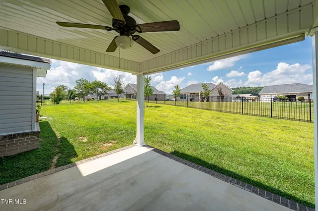 $574,000 | 102 Mountain View Circle, Piney Flats, TN 37686