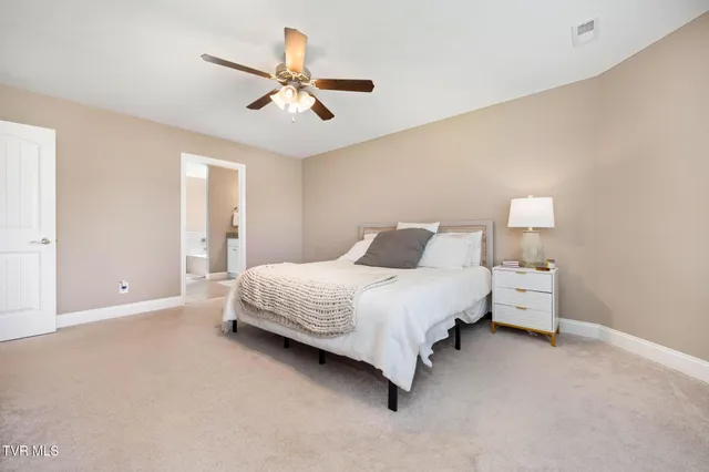 $574,000 | 102 Mountain View Circle, Piney Flats, TN 37686